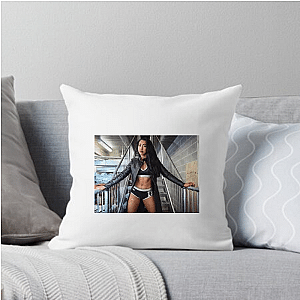 Tag Team Specialist Indi Hartwell Pillows Cover