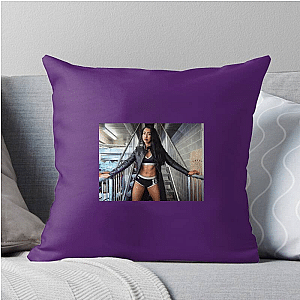 Tag Team Specialist Indi Hartwell Pillows Cover