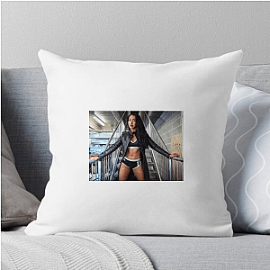 Tag Team Specialist Indi Hartwell Pillows Cover