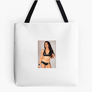 Women’s Division Talent Indi Hartwell Bags