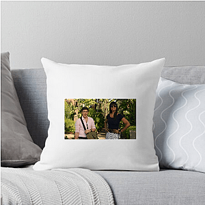 Inventing Anna The Art Of Deception Inventing Anna Pillows Cover