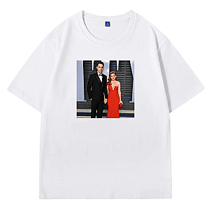 Redhead Energy: Isla Level Isla Fisher T-Shirts