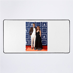 Class Clown but Gorgeous – Isla Isla Fisher Mouse Pads
