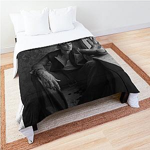 Jack Quaid Comforter