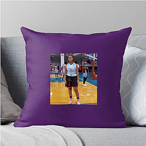 Young Talent Jaden Newman Pillows Cover