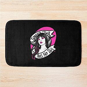 Jameela Jamil Takes a Bath Mat