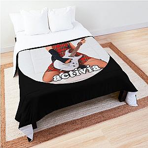 Jamie Lee Curtis Comforter