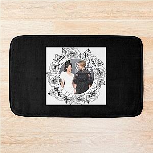 Sandra Oh and Jodie Comer Rose Wreath Print Pullover Hoodie Bath Mat