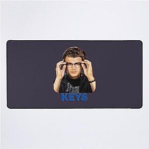 Retro Joe Keery Free Guy movie