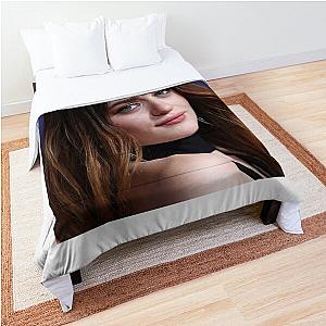 Joey King Fanart Cover