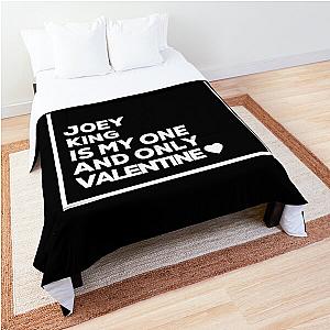 Joey King Is My One Valentine Comforter