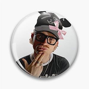 Joost klein girl sticker Pin