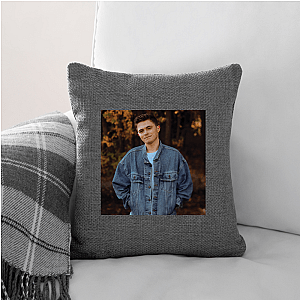 Josiah Queen: Royal Vibes Josiah Queen Pillows Cover