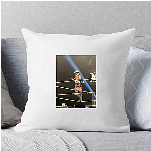 Ring Performer Julia Hart Pillows Cover