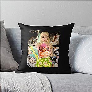 Kali uchis Funny Throw Pillow RB1608