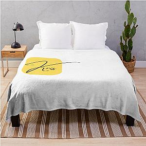 Kallme Kris Throw Blanket