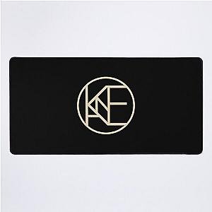 enak Kane coklat Brown- Perfect Gift-kane brown gift Desk Mat