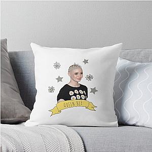 Karen Gillan - Queen Throw Pillow