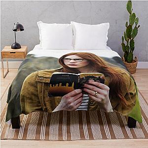 Karen Gillan Throw Blanket