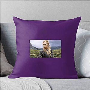 Beauty + Battle – Winnick Style Katheryn Winnick Pillows Cover