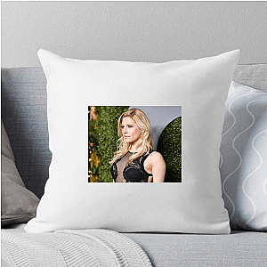 Katheryn Kicks Back Katheryn Winnick Pillows Cover