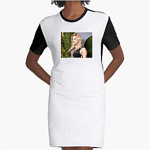 Katheryn Kicks Back Katheryn Winnick Dresses