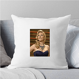 Katheryn’s Got That Grit Katheryn Winnick Pillows Cover