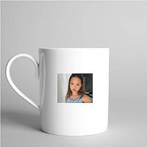 Level-Headed Queen – Katie Fang Katie Fang Mugs