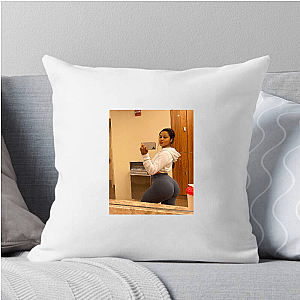 Never Skips Katya Elise Henry Katya Elise Henry Pillows Cover