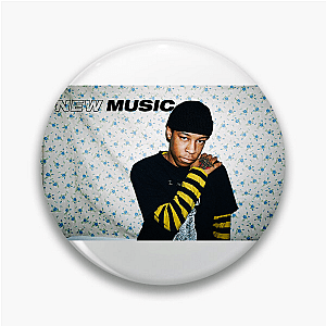 Distorted But True – Hoopla Kennyhoopla Pins