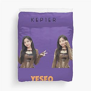 Yeseo Kep1er  Duvet Cover