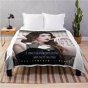 Kep1er Xiaoting Throw Blanket