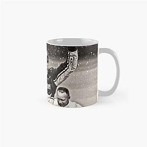 Kevin Harvick wins NASCAR Classic Mug