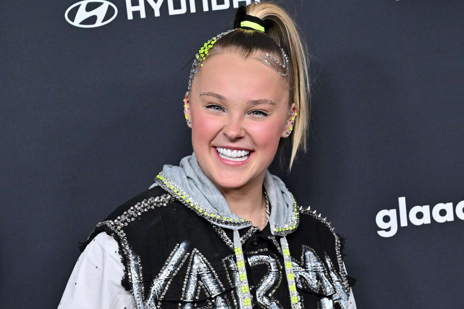 How JoJo Siwa Built a Brand Empire Before Turning 20