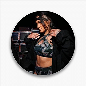 Dynamic Performer Kris Statlander Pins
