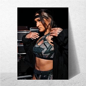 Dynamic Performer Kris Statlander Posters