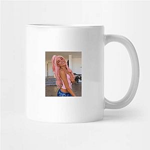 Viral Visionary Kristen Hancher Mugs