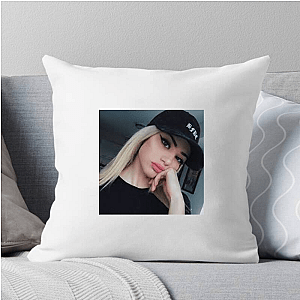 Social Media Maven Kristen Hancher Pillows Cover