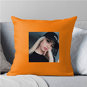 Social Media Maven Kristen Hancher Pillows Cover