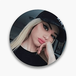 Social Media Maven Kristen Hancher Pins