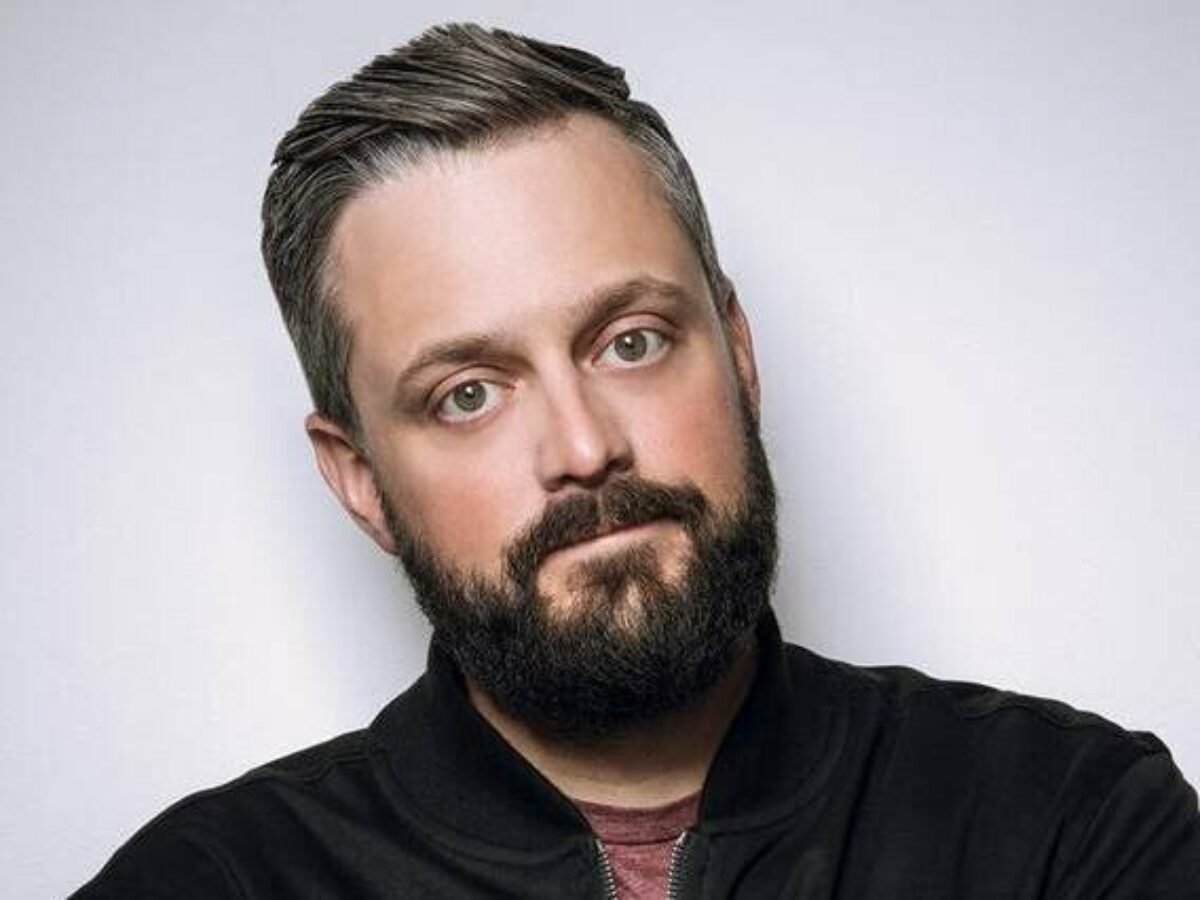 Why Nate Bargatze Is the Master of Clean, Hilarious Comedy