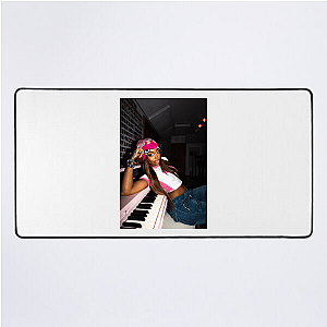 Hot Girl Vibe – Lay Bankz Style Lay Bankz Mouse Pads