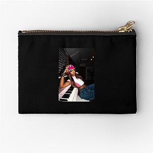 Hot Girl Vibe – Lay Bankz Style Lay Bankz Zipper Pouches