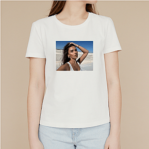 Social Trendsetter Leah Halton Leah Halton T-Shirts
