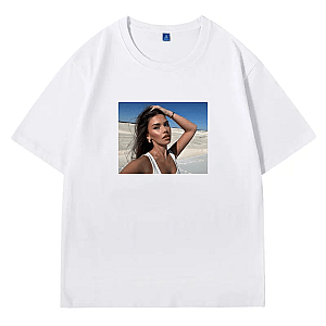 Social Trendsetter Leah Halton Leah Halton T-Shirts