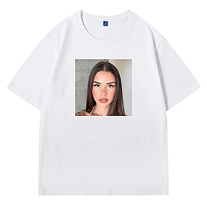 Digital It-Girl Leah Halton Leah Halton T-Shirts