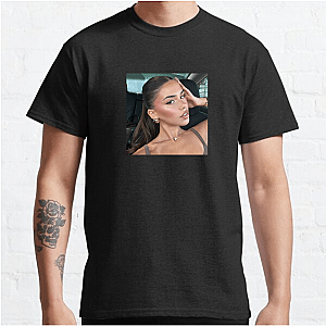 Makeup Muse Leah Halton Leah Halton T-Shirts