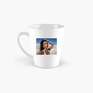 Social Trendsetter Leah Halton Leah Halton Mugs