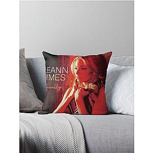 LeAnn Rimes family Throw Pillow