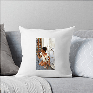 Leona Lewis Unforgettable Melodies Leona Lewis Pillows Cover